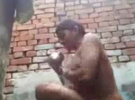 सेक्सी नहाते हुए वीडियो