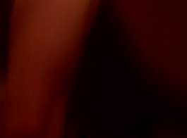 अश्लील कास्टिंग में एक सेक्सी गोरी सुंदरता।